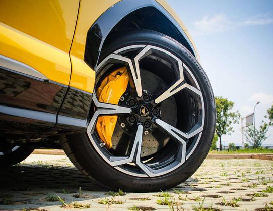 青岛企业成功研发液体黄金轮胎 液体黄金轮胎为何能达到10%以上的节油效果