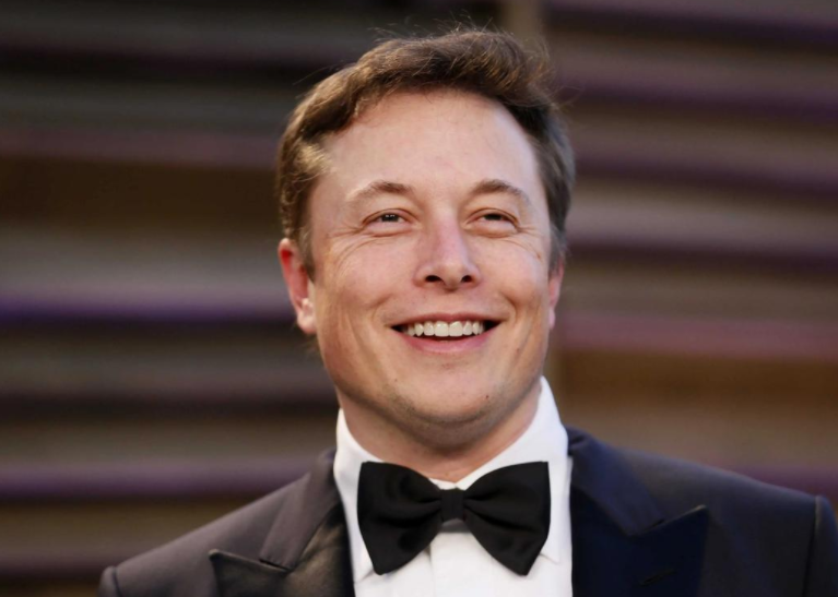 特斯拉董事会造了根金链子 要给马斯克万亿美元薪酬 特斯拉董事会造了根金链子 要给马斯克万亿美元薪酬