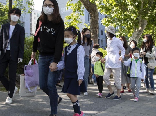 韩国将实行小学生家长10点上班制 韩国学生家长职工将享受不减薪工时缩短政策