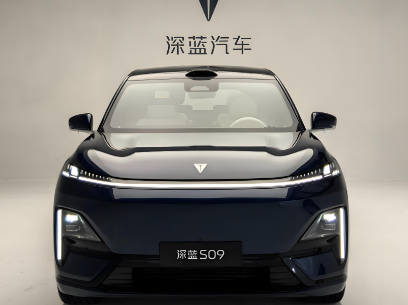 新款深蓝S09上市23.99万起！新款深蓝S09 CLTC最高纯电续航310公里！