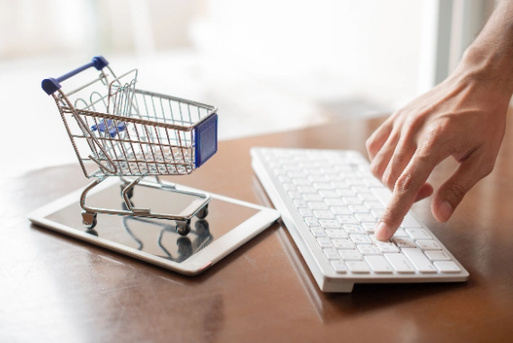 英国富时100指数上涨0.2% 英国央行可能将降息推迟至2026年