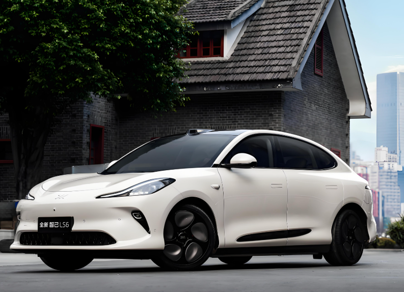 全新智己LS6正式上市！全新智己LS6售19.79万起450km纯电续航+超级增程！
