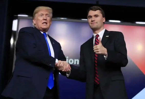 政治盟友遭枪击身亡特朗普:降半旗 枪击特朗普政治盟友的嫌疑人已获释 政治盟友遭枪击身亡特朗普:降半旗 枪击特朗普政治盟友的嫌疑人已获释