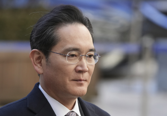 三星掌门人之子放弃美籍回韩服兵役 李智昊完成服役后是否会加入三星集团 三星掌门人之子放弃美籍回韩服兵役 李智昊完成服役后是否会加入三星集团