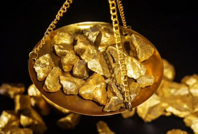 纽约金价10日微跌 在历史最高位小幅波动 纽约金价10日微跌 在历史最高位小幅波动