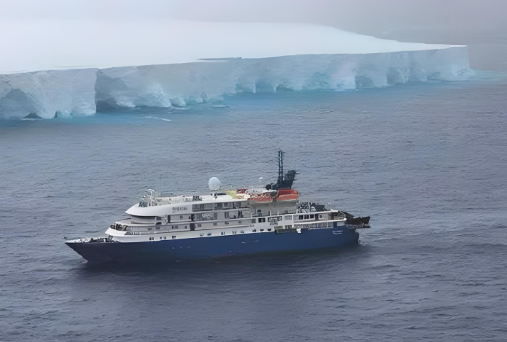 世界最大冰山再次发生大规模断裂！世界最大冰山再次发生大规模断裂的原因