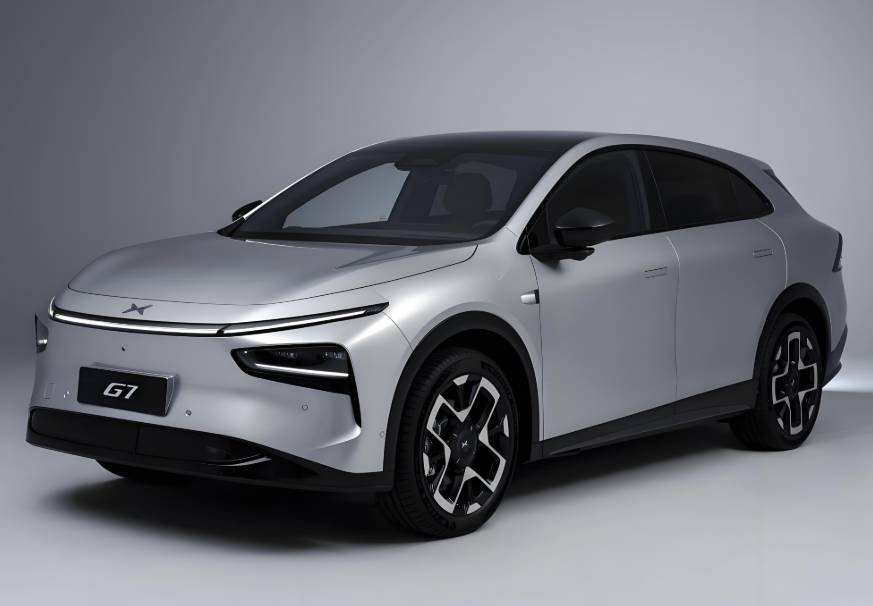 小鹏G7增程版亮相!小鹏G7增程版55.8kWh电池+325km纯电续航325公里! 小鹏G7增程版亮相!小鹏G7增程版55.8kWh电池+325km纯电续航325公里!