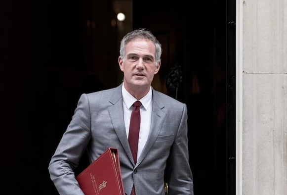 英国高官访华表态:中国值得交往 英国新任商业和贸易大臣彼得·凯尔访华