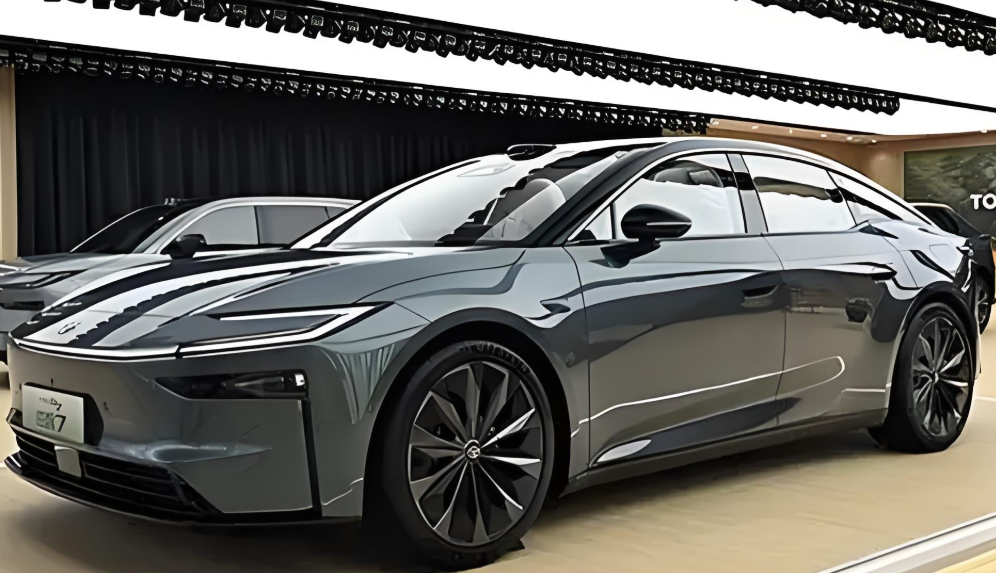 广汽丰田铂智7官图发布!广汽丰田铂智7华为电驱 + 鸿蒙座舱 + 小米生态! 广汽丰田铂智7官图发布!广汽丰田铂智7华为电驱 + 鸿蒙座舱 + 小米生态!