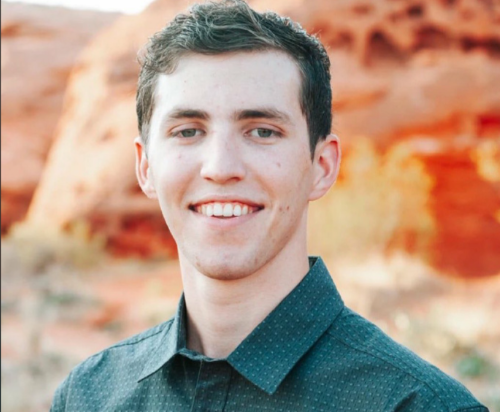 刺杀柯克嫌疑人拒绝配合调查 枪杀柯克嫌疑人落网或将面临加重谋杀指控