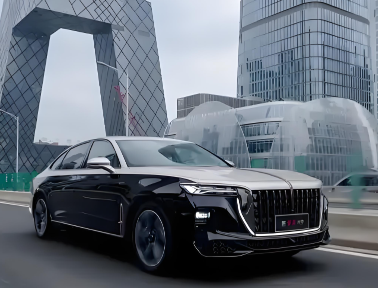 新款红旗H9新能源车型谍照曝光！新款红旗H9新能源搭载插混动力系统