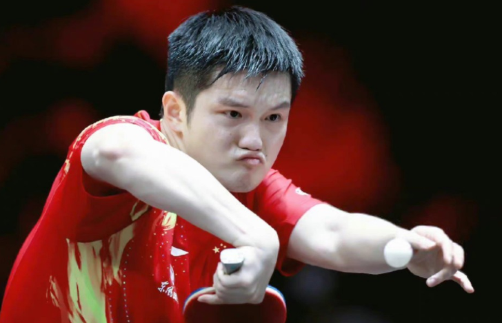 樊振东打出侧切超级球 樊振东德甲再秀神操作 樊振东打出侧切超级球 樊振东德甲再秀神操作