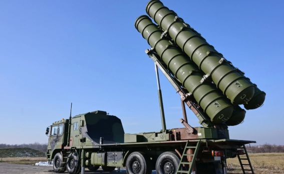 红旗-22导弹现身塞尔维亚阅兵彩排 塞尔维亚阅兵展示红旗-22释放出哪些信号