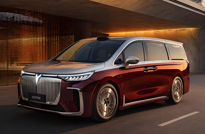 2026款岚图梦想家正式上市 售32.99万元起！岚图梦想家超长插混350km纯电续航+ADS 4！