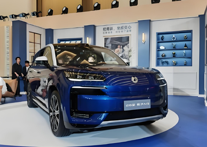 2026款腾势N9上市38.98万起!2026款腾势N9诠释超级混动豪华新座驾 2026款腾势N9上市38.98万起!2026款腾势N9诠释超级混动豪华新座驾