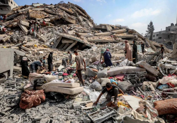 以色列财长竟笑谈战后如何瓜分加沙 联合国：过去两天加沙地带超4万人被迫流离失所