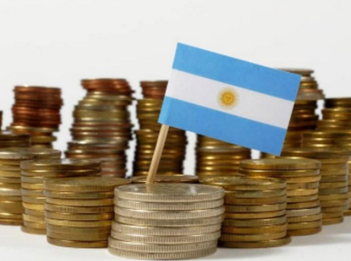 阿根廷央行再度大规模抛储 周四出售3.79亿美元以捍卫比索 阿根廷央行再度大规模抛储 周四出售3.79亿美元以捍卫比索