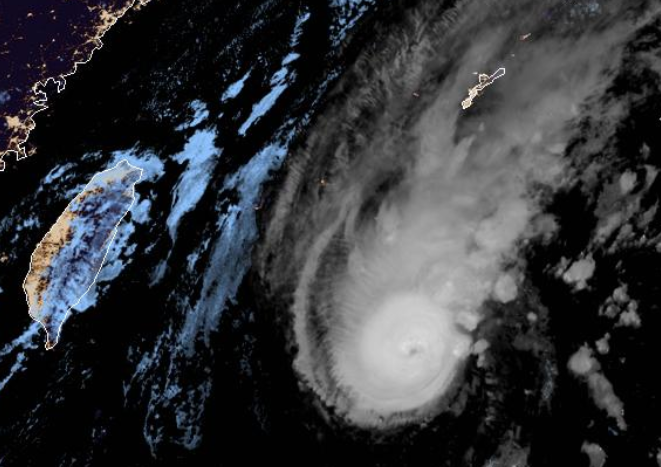 米娜+桦加沙+浣熊三台风相继生成 罕见“三台共舞” 米娜+桦加沙+浣熊三台风相继生成 罕见“三台共舞”