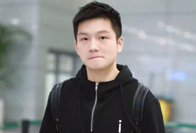 樊振东的纪念衫在德国供不应求 樊振东在德国赛场有多火? 樊振东的纪念衫在德国供不应求 樊振东在德国赛场有多火?