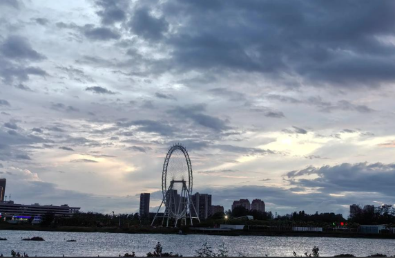 全球最强台风明日登陆广东 18号台风“桦加沙”将在深圳到徐闻一带沿海登陆