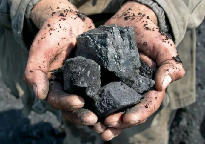 煤价刷新价格新高煤炭市场强势上行 九月动力煤走出淡季牛市 煤价刷新价格新高煤炭市场强势上行 九月动力煤走出淡季牛市