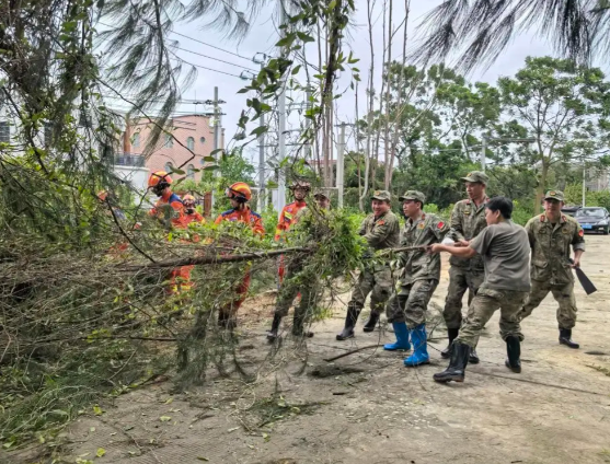 桦加沙直径超1000公里 国家防总办公室向广东调拨中央应急抢险救灾物资
