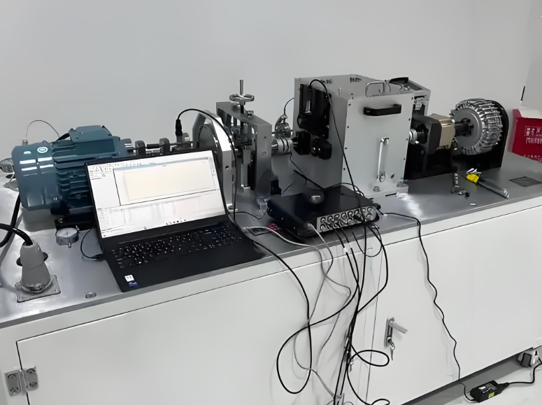 我国自主研发无绝缘轨道电路调试模拟器投用！调试模拟器有效解决传统铁路信号调试难题