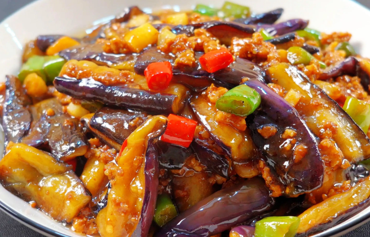 秋分养生吃茄子正当时！秋分养生茄子滋补功效与三大创意吃法揭秘​