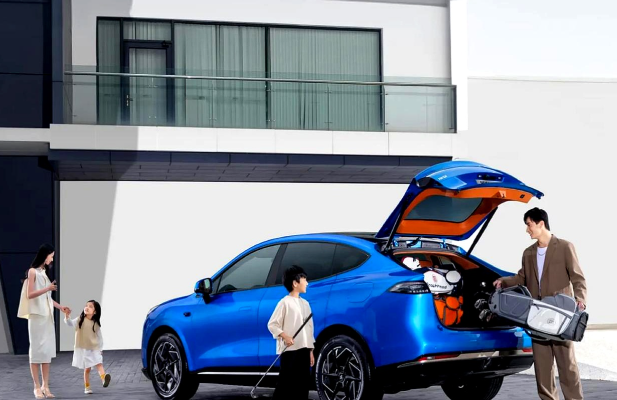 欧盟汽车被征收15%关税 美国将欧盟汽车关税下调至15%