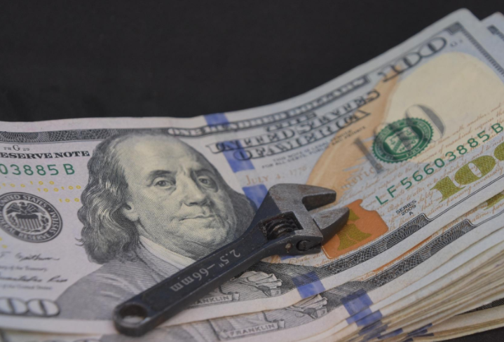 季末将出现美元抛盘?未来几年美元会大幅贬值吗? 季末将出现美元抛盘?未来几年美元会大幅贬值吗?