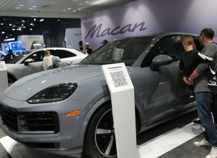 特朗普将对所有进口重型卡车加征25%！对所有进口重型卡车加征25%意味着什么？