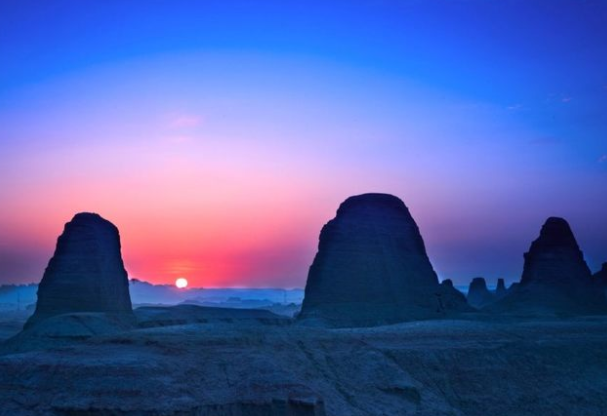 当新疆金秋美景遇到国庆假期,向您推荐新疆10条秋游线路 当新疆金秋美景遇到国庆假期,向您推荐新疆10条秋游线路