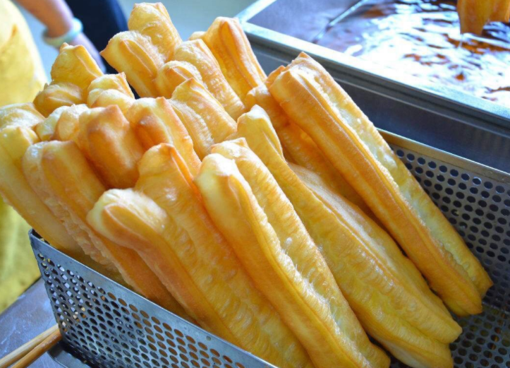 男子每早2根油条吃出动脉硬化,油条对血管有哪些危害? 男子每早2根油条吃出动脉硬化,油条对血管有哪些危害?