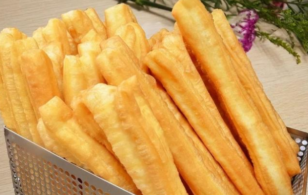 男子每早2根油条吃出动脉硬化,油条对血管有哪些危害? 男子每早2根油条吃出动脉硬化,油条对血管有哪些危害?