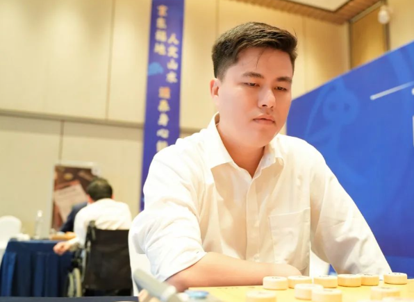 象棋世锦赛男单冠军第1次不是中国人 越南棋王赖理兄夺得第十九届象棋世锦赛冠军