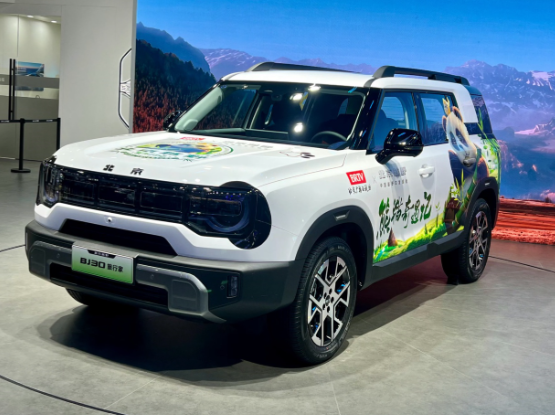 北京越野BJ30旅行家焕新价8.39万元起！北京越野BJ30旅行家选5座还是7座？