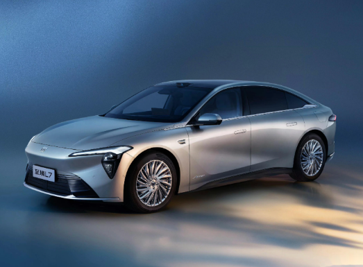 别克至境L7售价16.99 万起!别克至境L7正式上市带激光雷达,续航 1420 公里! 别克至境L7售价16.99 万起!别克至境L7正式上市带激光雷达,续航 1420 公里!