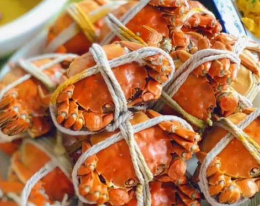 秋季吃蟹怕太寒？秋季吃蟹加这三样一起蒸，温补又鲜美！