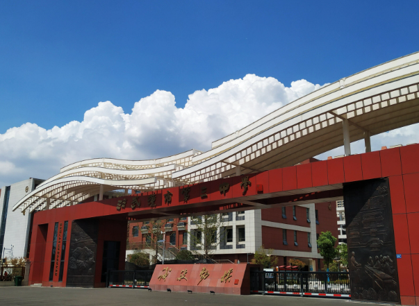 武汉高中双休要落地？武汉高中双休是”松绑“还是”新战场“？