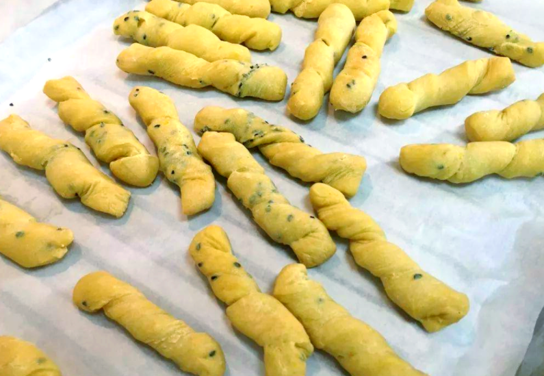 宝宝出牙不适如何缓解?宝宝磨牙可以用冰冻磨牙棒吗? 宝宝出牙不适如何缓解?宝宝磨牙可以用冰冻磨牙棒吗?