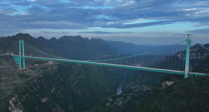 花江峡谷大桥正式通车！花江峡谷大桥“横竖”都是世界第一