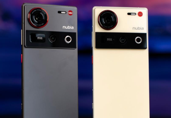努比亚Z80Ultra 10月登场！努比亚Z80Ultra业内独家无孔真全面屏！
