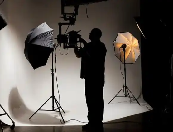 特朗普将对境外制作电影征100%关税 特朗普电影关税将对美国影视行业产生什么影响 特朗普将对境外制作电影征100%关税 特朗普电影关税将对美国影视行业产生什么影响