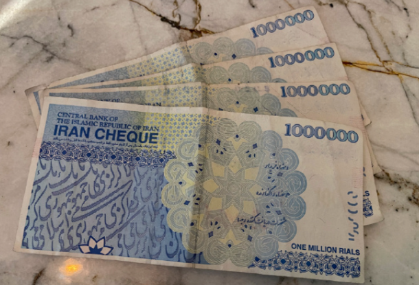 伊朗货币面值将“去掉四个零” 伊朗将对货币制度进行全面改革