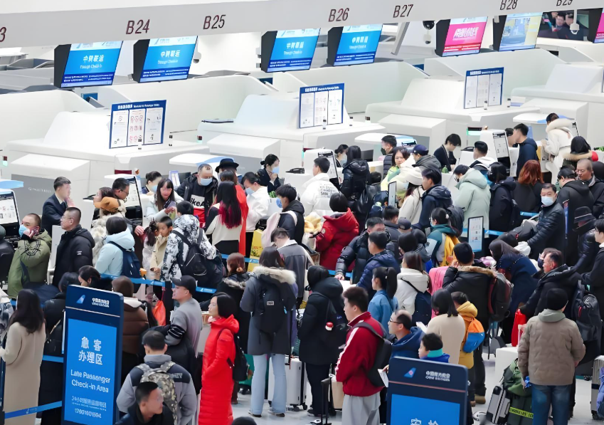 国庆中秋假期全国民航累计运输旅客超1913万人次 比2024年增长3.2% 国庆中秋假期全国民航累计运输旅客超1913万人次 比2024年增长3.2%