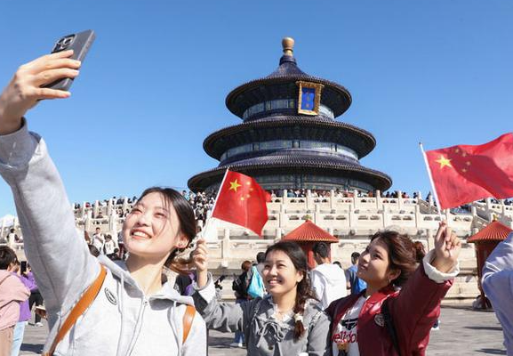 国庆8天国内出游8.88亿人次 2025国庆期间全国举办超2.9万场文旅活动