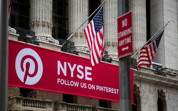 美股收盘:标普纳指再创历史新高 黄仁勋成ai领域处于指数级增长阶段 美股收盘:标普纳指再创历史新高 黄仁勋成ai领域处于指数级增长阶段