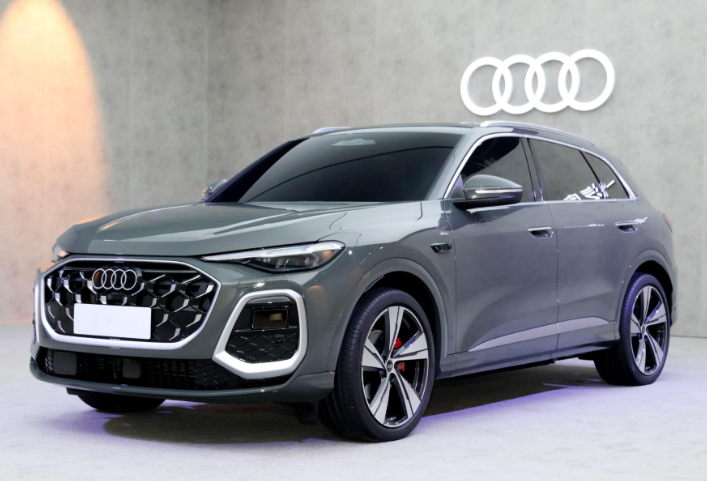 2026新款奥迪Q5L曝光！2026新款奥迪Q5L车身加长72mm配第五代EA888+48V轻混！