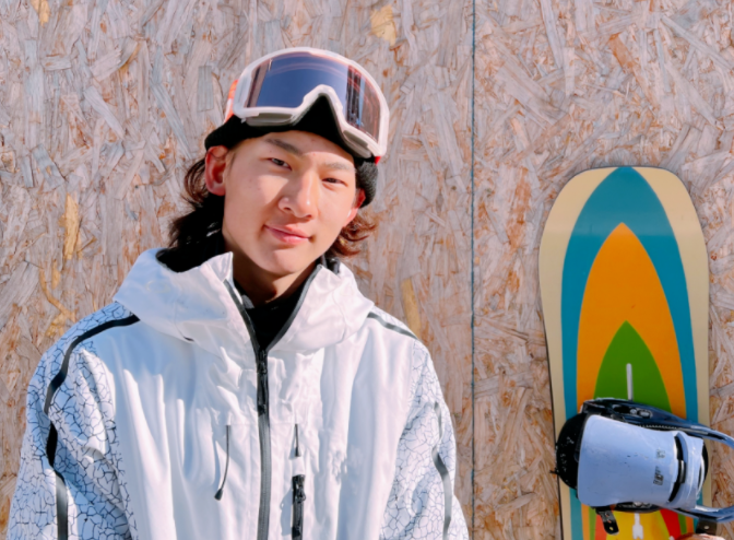 苏翊鸣完成世界上第一个背靠背1980(苏翊鸣创造世界第一) 苏翊鸣完成世界上第一个背靠背1980(苏翊鸣创造世界第一)