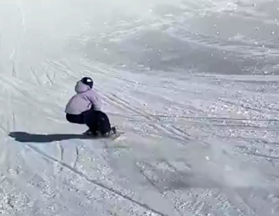 苏翊鸣深夜甩出“双1980”连击!21岁苏翊鸣完成“世界第一个背靠背1980”! 苏翊鸣深夜甩出“双1980”连击!21岁苏翊鸣完成“世界第一个背靠背1980”!